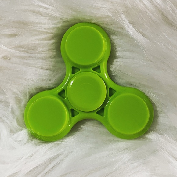 Plain Tri Spinner with Heavy Metal Fidget Toy Hand Spinner - Picture 1 of 4